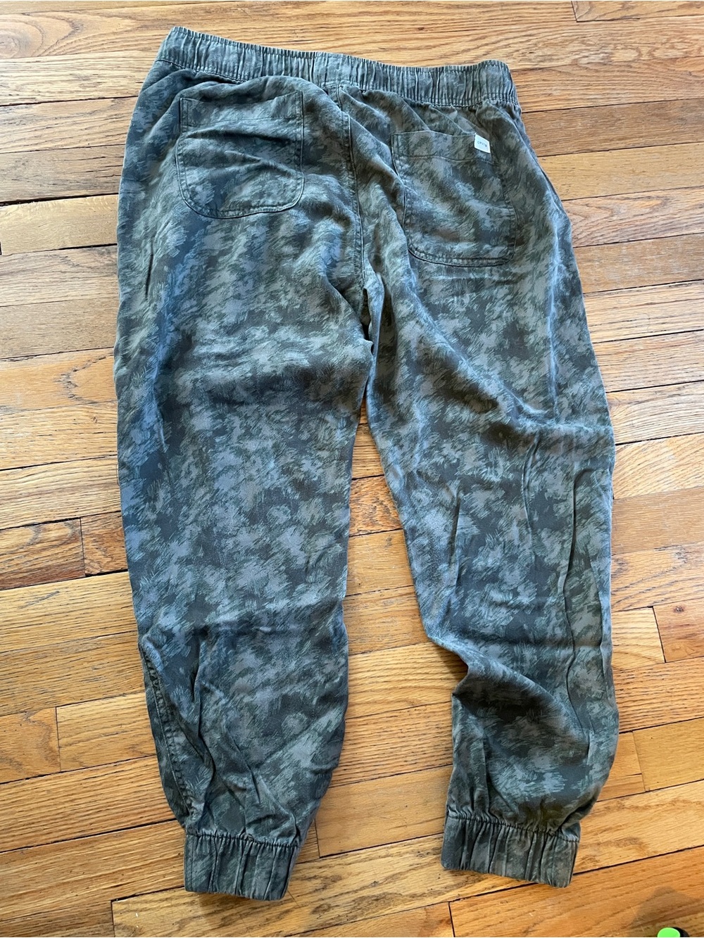 Green Camouflage Women's Jogger Pants - Picture 6 of 6